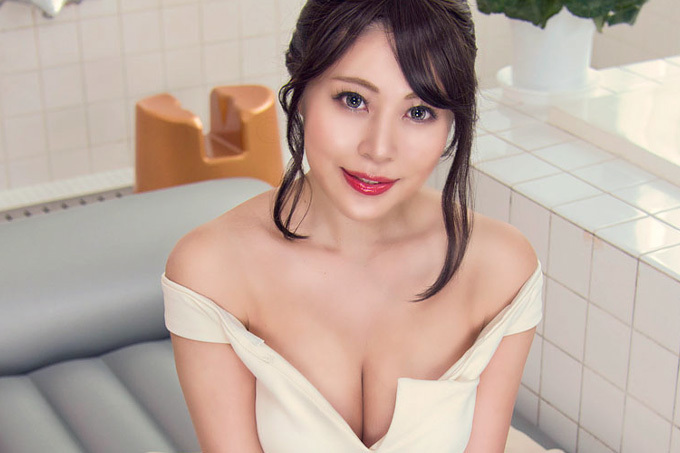 宇野かな美　美巨乳のダイナマイトボディでご奉仕…至高の高級ソープ泡姫。