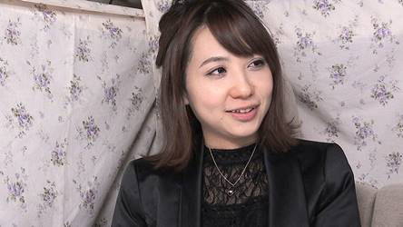 ナンパされた可愛い奥さんが謝礼目当てに股を開いて電マを受ける！のアイキャッチ画像